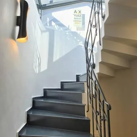 Seaview House